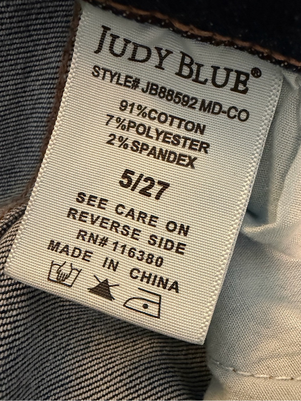 Judy Blue High-Waist Wide Leg Cropped Jeans in Medium Wash, Size 5/27 (US 6) - Picture 12 of 13